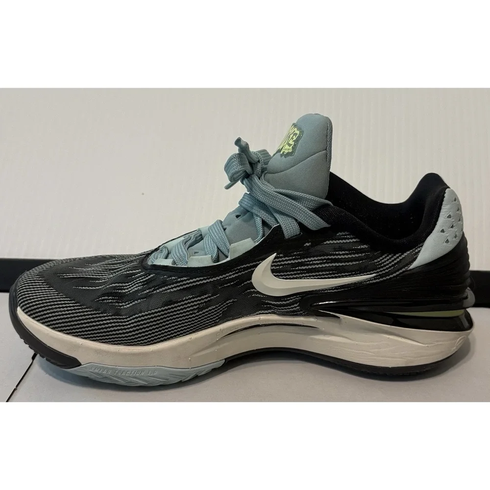 Nike Women's Air Zoom G.T. Cut 2 